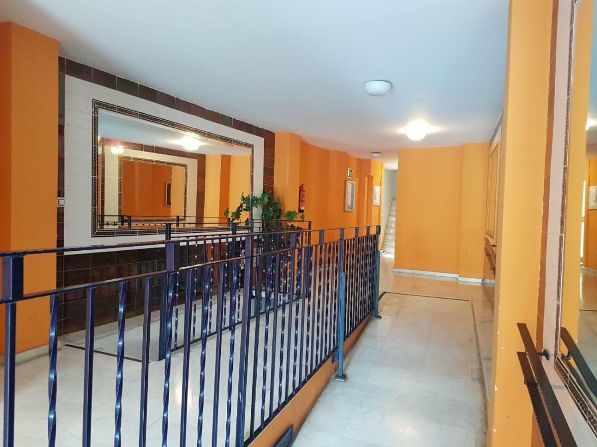 Triana Ruisenor Apartment Seville Luaran gambar